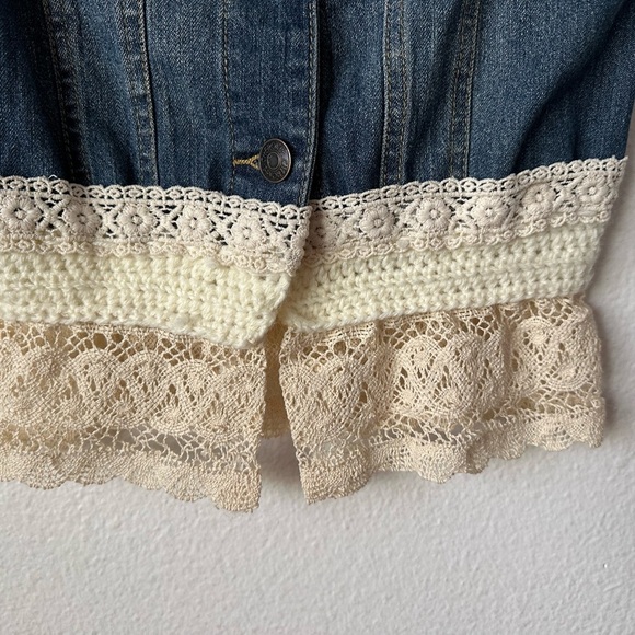 Upcycled Classic Denim Vest Girl’s Size Large 10-12 - Picture 5 of 5